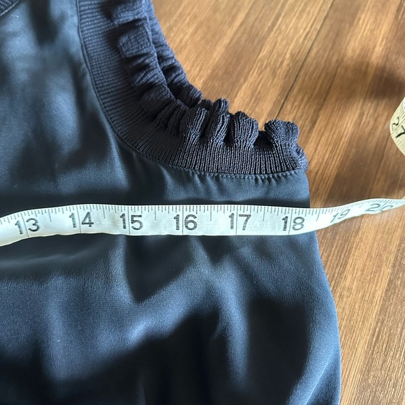 Cinq a Sept
Lenora Silk Charmeuse Mini Dress
Size small - Picture 6 of 9